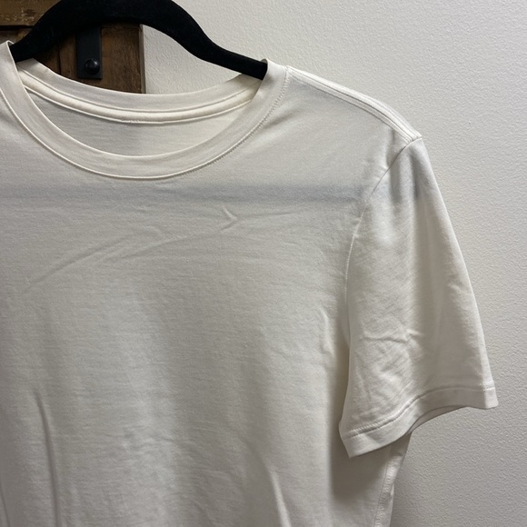 Lululemon || white crewneck Tee - Picture 2 of 4
